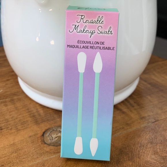 Aria Other - 💥 Host Pick Reusable Swabs w/case